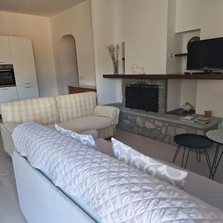 Borgocastello * Rezzonico